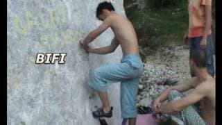 Herculane bouldering :)) 2005?! - Neghi , Bifi , Mosloc, Karina, Caisa