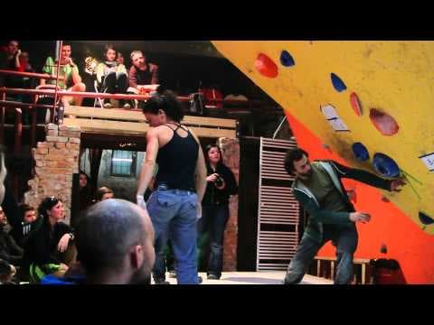 Finala competitie bouldering Marea Centralizare 2013