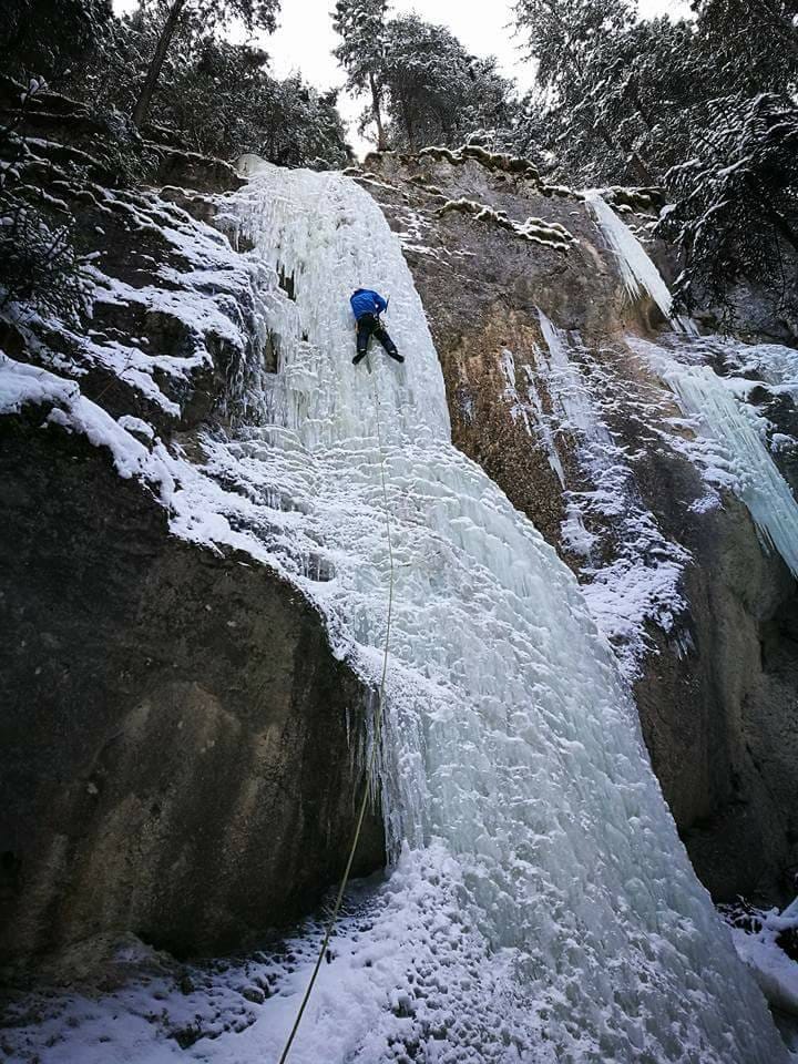 Sursă: Starea cascadelor de gheata din Romania