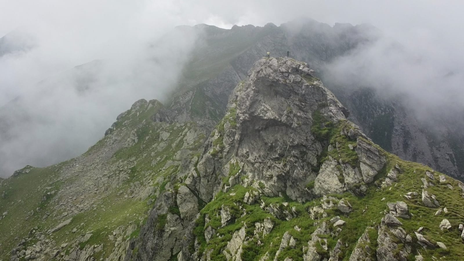 Vedere din sud. Sursă foto: Codrin R. (2021) Vedere din sud. Sursă foto: Codrin R. (2021)