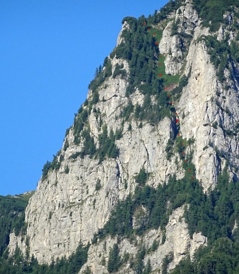 Vedere din Busteni Sursa foto: Rupi (2019) Vedere din Busteni Sursa foto: Rupi (2019)