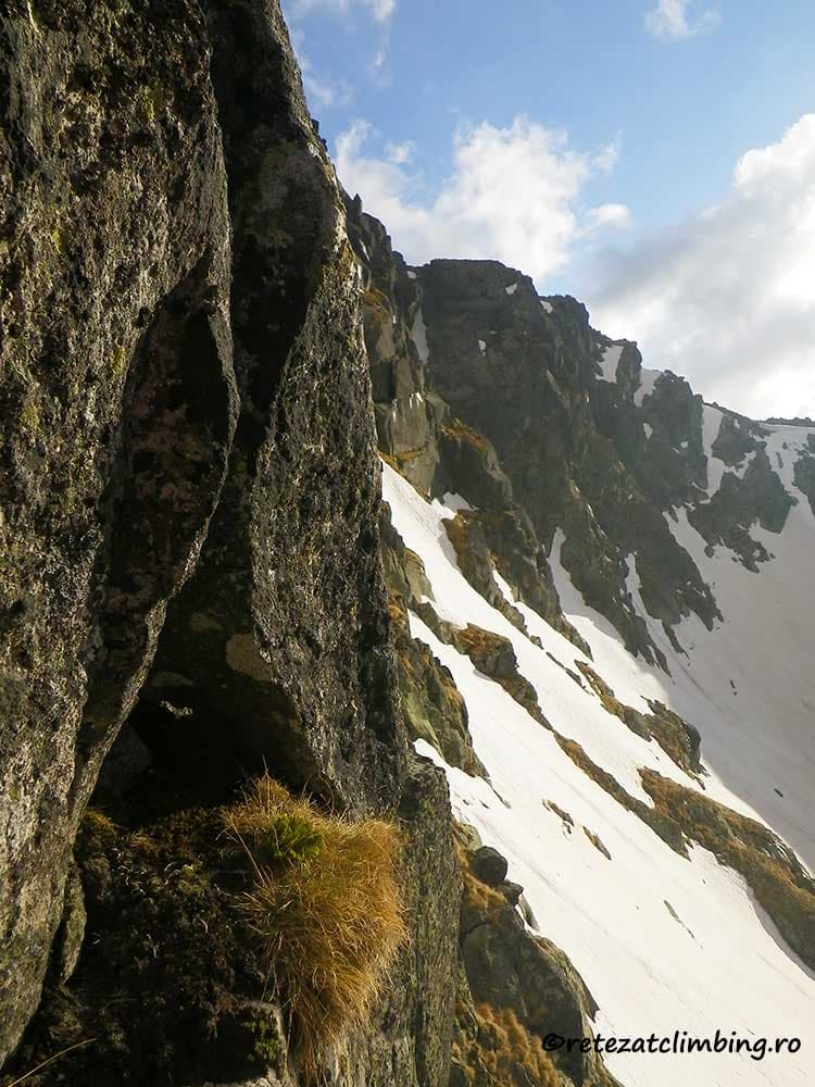 Vedere. Sursă foto: retezatclimbing.ro Vedere. Sursă foto: retezatclimbing.ro