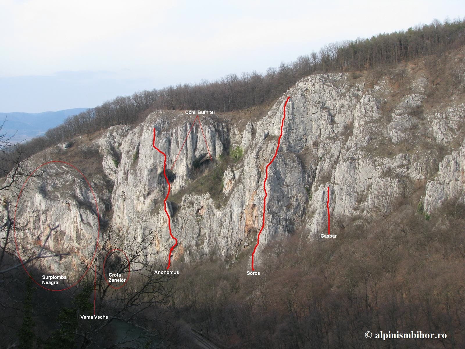 Sursă: alpinismbihor.ro Sursă: alpinismbihor.ro